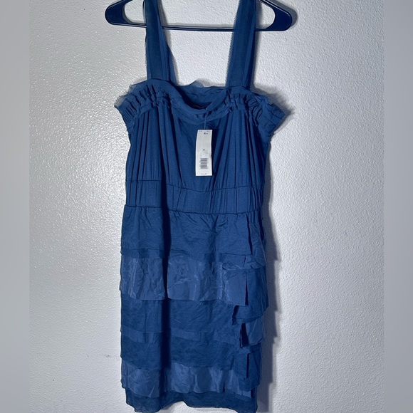 New BANANA REPUBLIC Blue Steel Tiered Ruffle Dress Silk
Stretch Knit Pullover XS - Picture 4 of 13